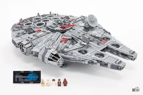 LEGO® Millennium Falcon